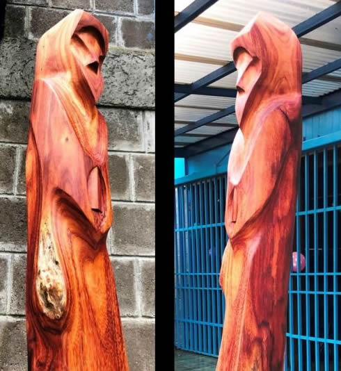 Detalles de la escultura de San Chárbel